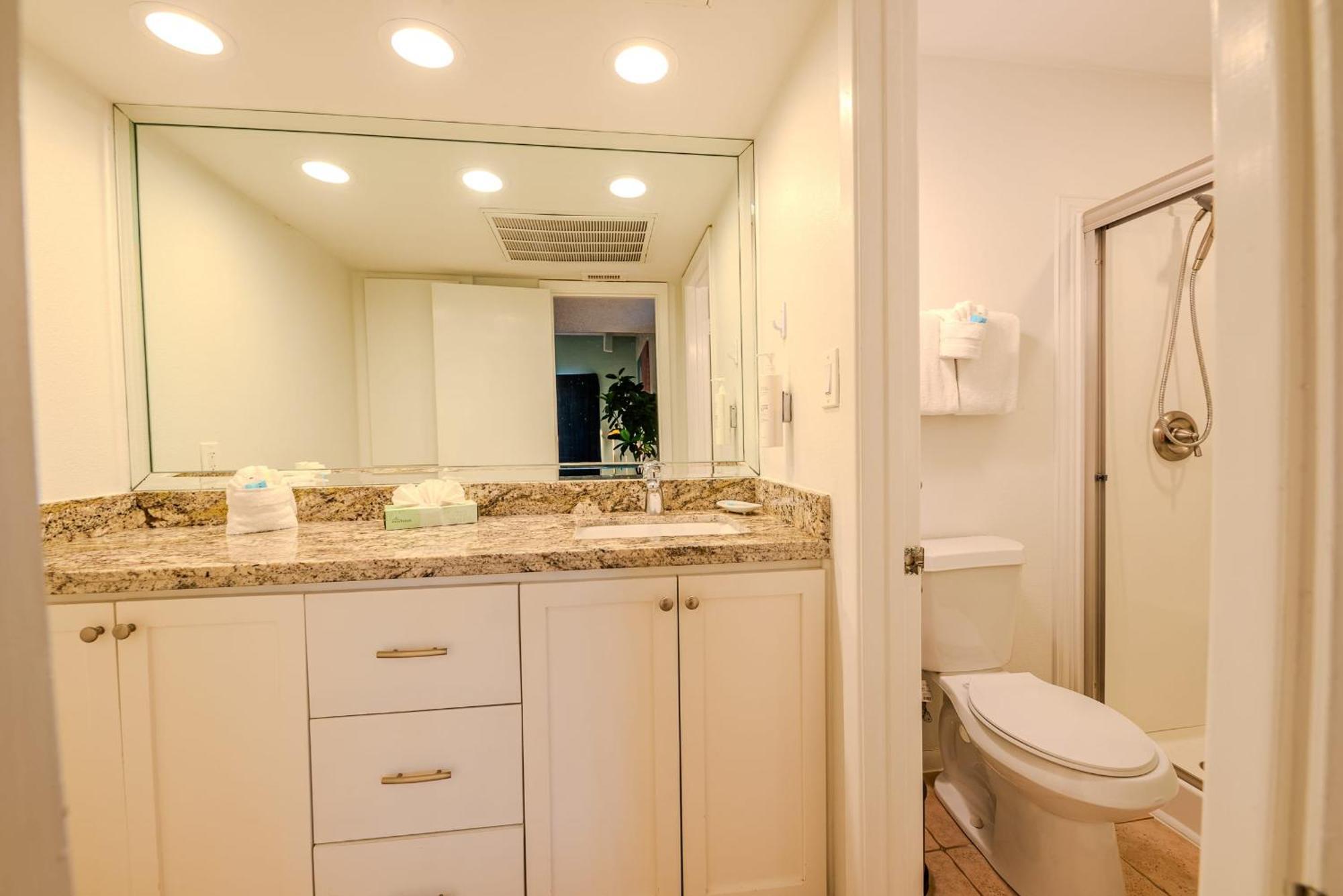 Kingfishers Retreat Serene 1Br Escape With Balcony 207 South Padre Island Eksteriør bilde