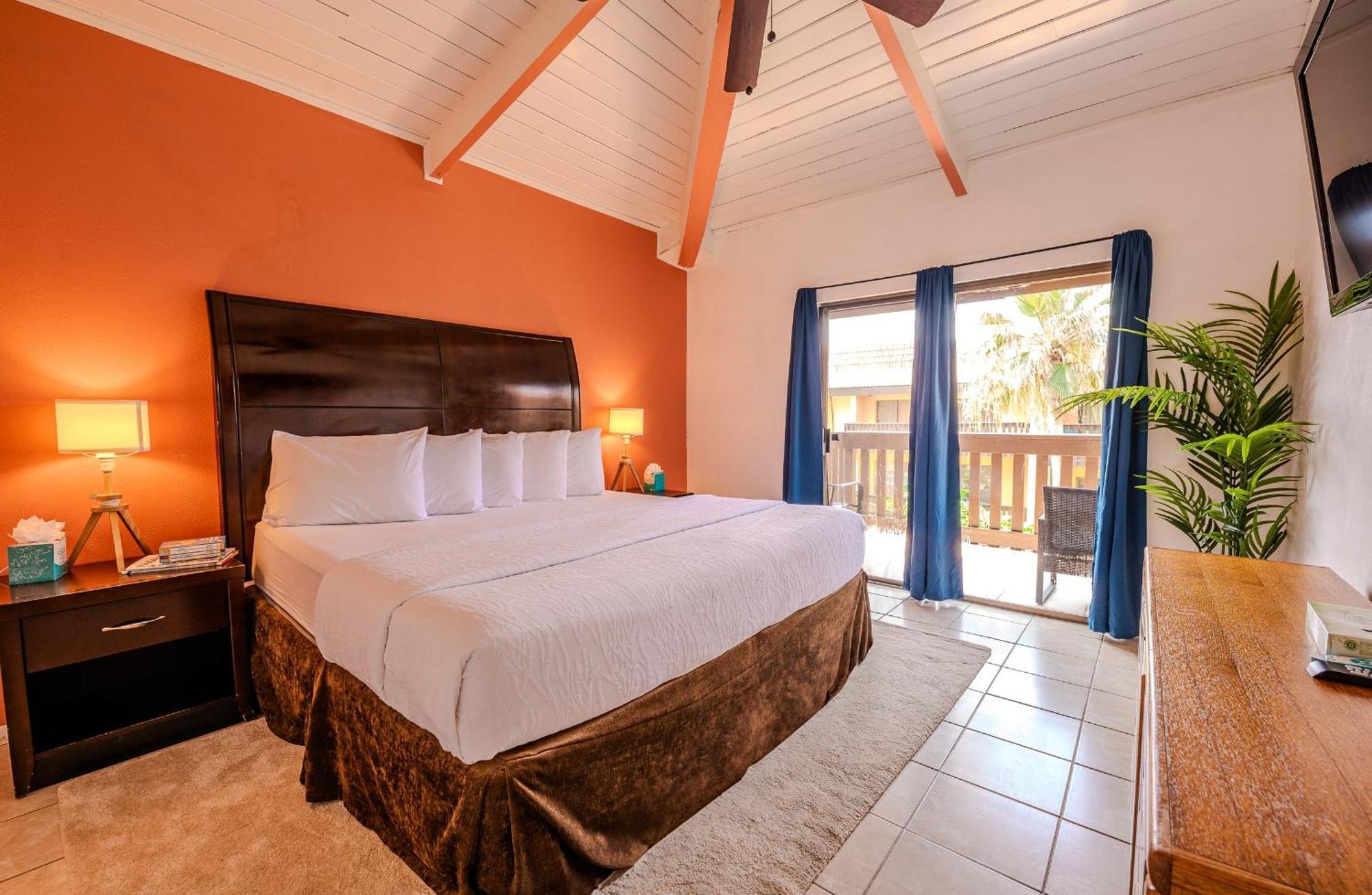 Kingfishers Retreat Serene 1Br Escape With Balcony 207 South Padre Island Eksteriør bilde